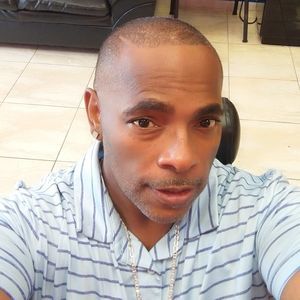 Meet your Posher, Kenneth